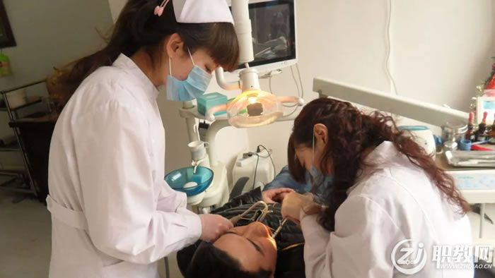 抚顺市卫生学校2022年招生简章——助力健康梦想，启航医护征程